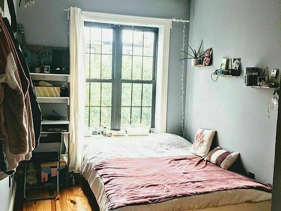 5th image of 274 Van Buren St #3