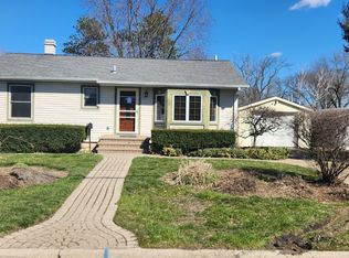 703 S Hale St, Plano, IL 60545