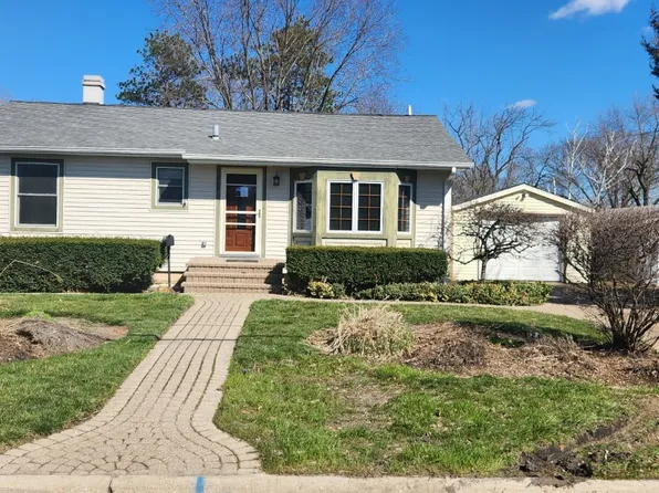 703 S Hale St, Plano, IL 60545