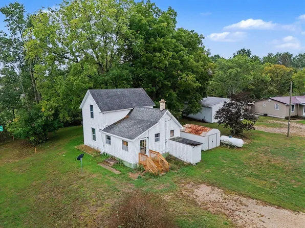 3593 S Maple Island Rd, Hesperia, MI 49421