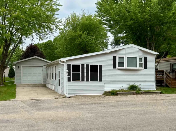 806 28th St Trailer 17, Milford, IA 51351