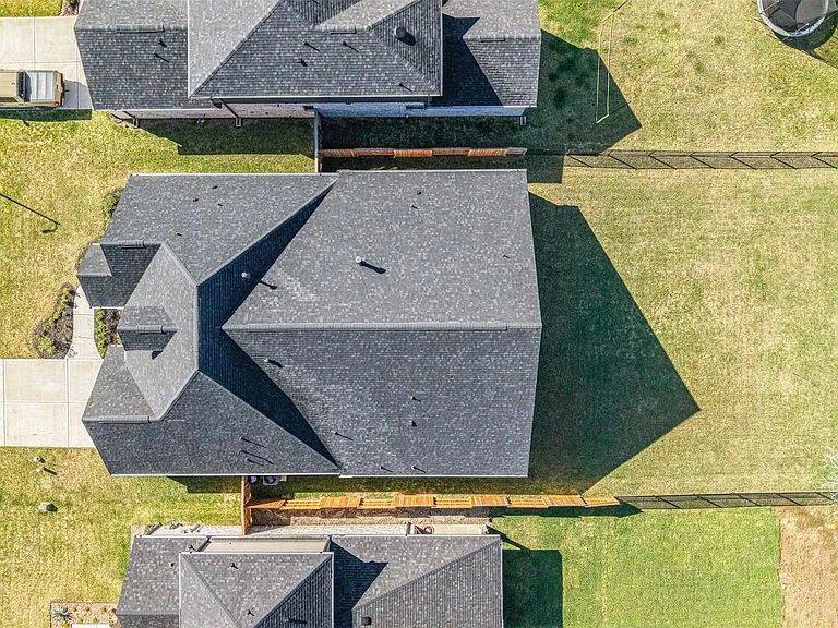 4127 Wooded Isle Way — Photo 44