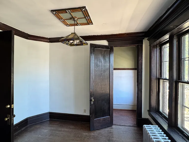 1004 S 22nd St — Photo 11