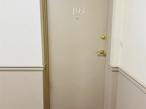 193 Deer Ct Drive, Middletown, NY 10940