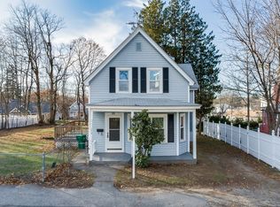 152 Bedford Ave, Lowell, MA 01854