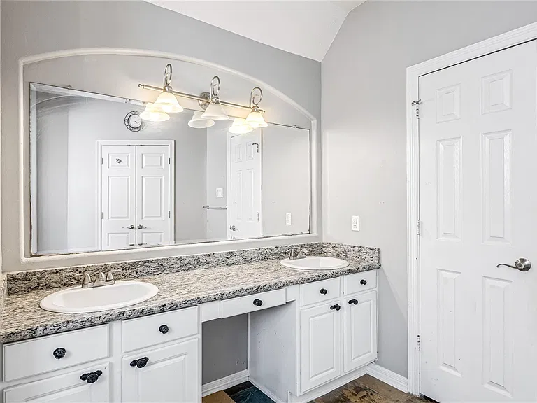 8127 Edenwood Dr — Photo 26