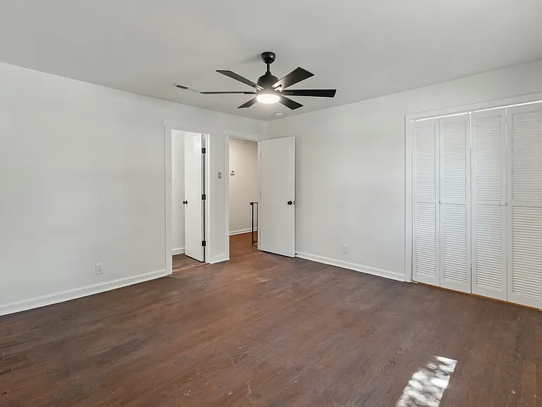 Upstairs Bedroom 1