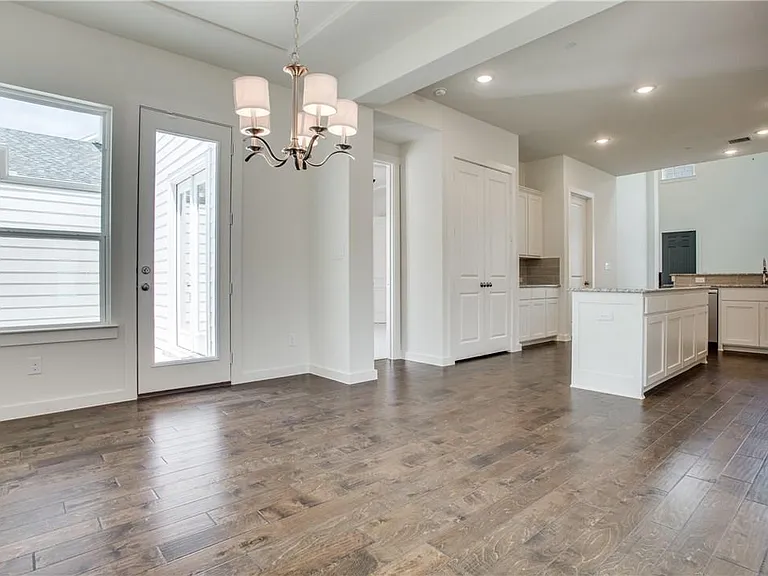 1000 Marian Dr — Photo 10