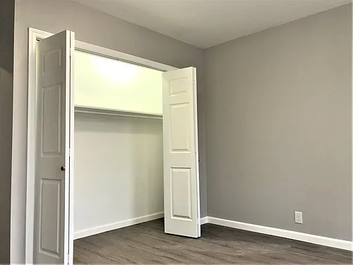231 Avenue E #3F Photo 1