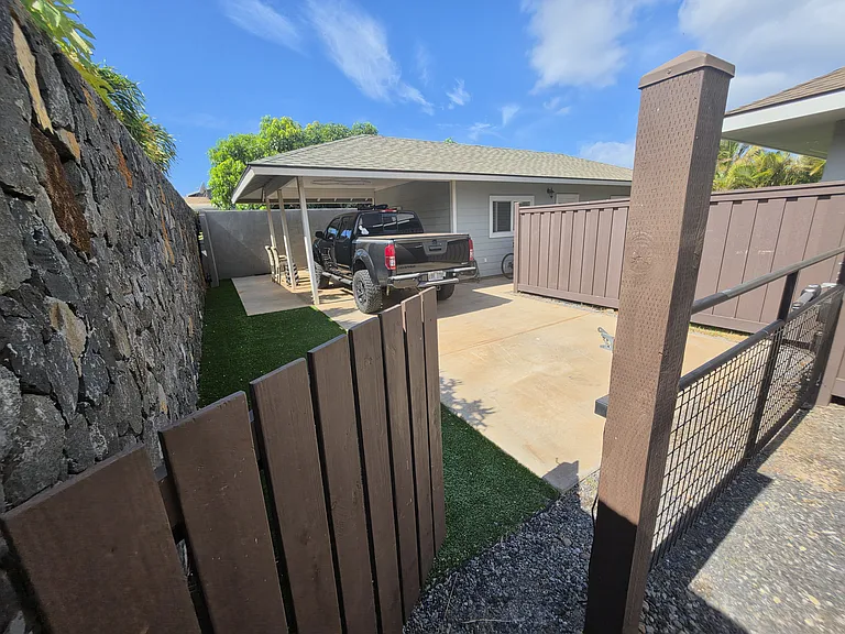 38 Honuea St — Photo 12