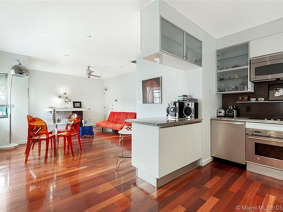5th image of 1057 15th St APT 25