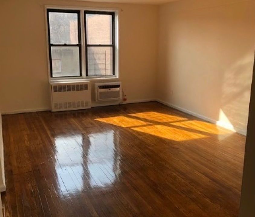 1st image of 40-59 Hampton St #4