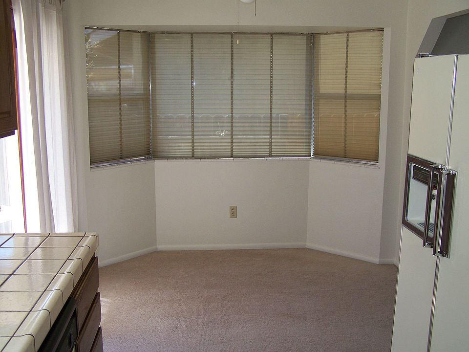 2nd image of 1641 Candlewood St