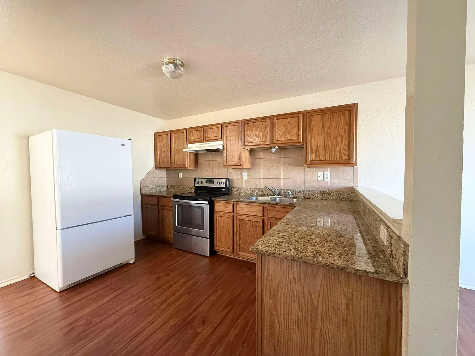 3 bed, 1178 sqft, $875 — Photo 4