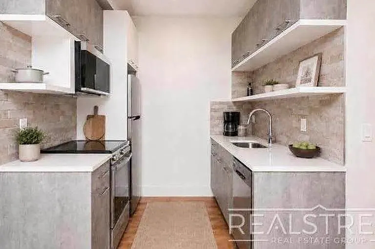 1526 Park Pl #2B — Photo 2
