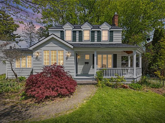 2nd image of 202 Clovercrest Dr