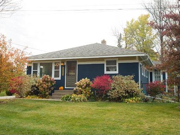 2nd image of 1315 Bidwell St