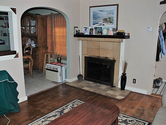 4th image of 1121 Pulliam Ave