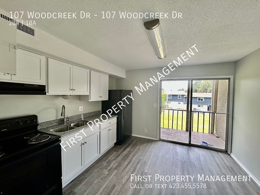 1st image of 107 Woodcreek Dr