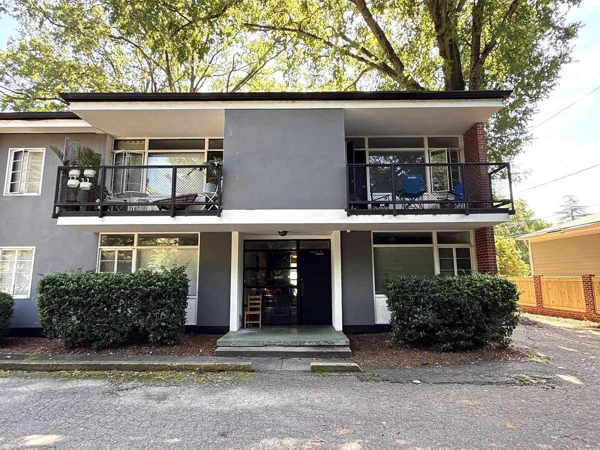 Building Photo - A0432-Kirkland Apts
