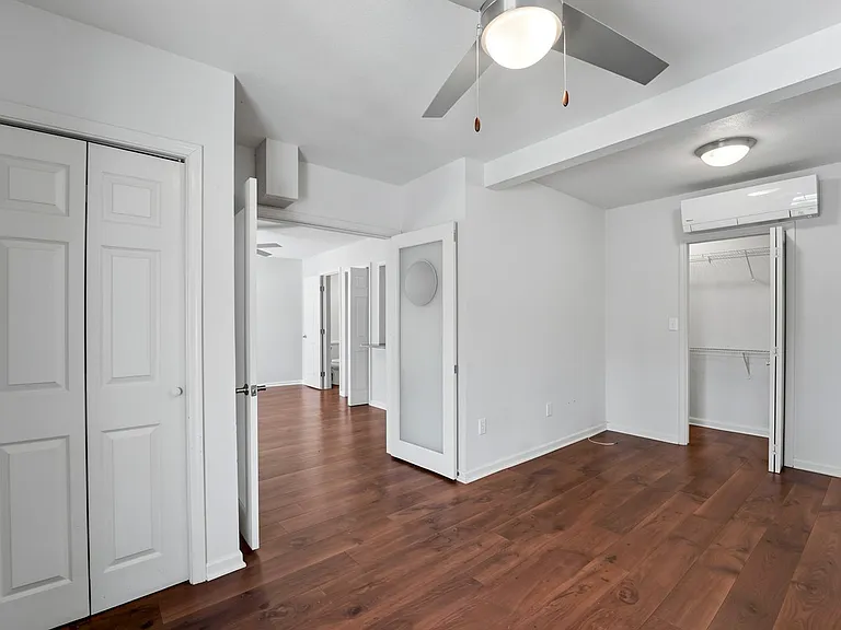 342 W Culver St #7 — Photo 17