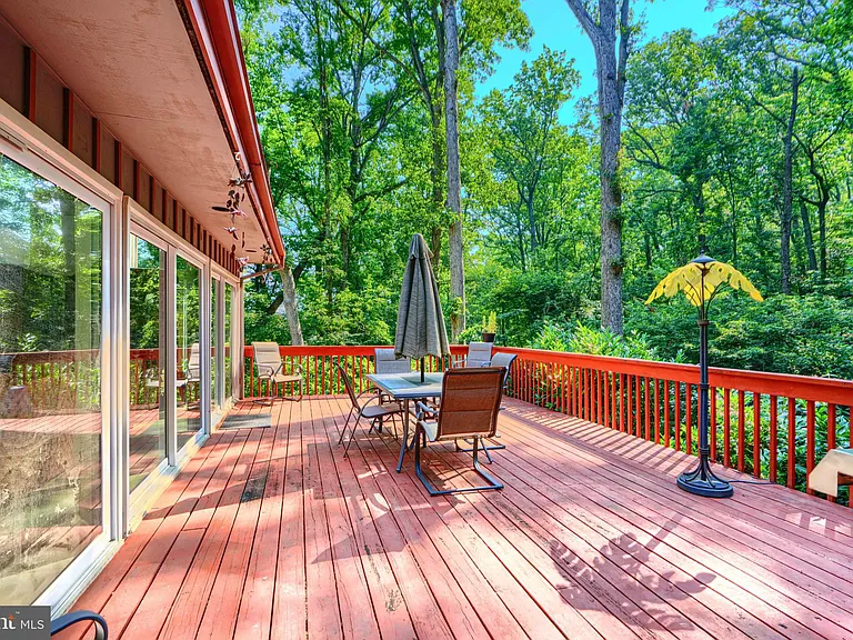 2101 Tufton Ave — Photo 91
