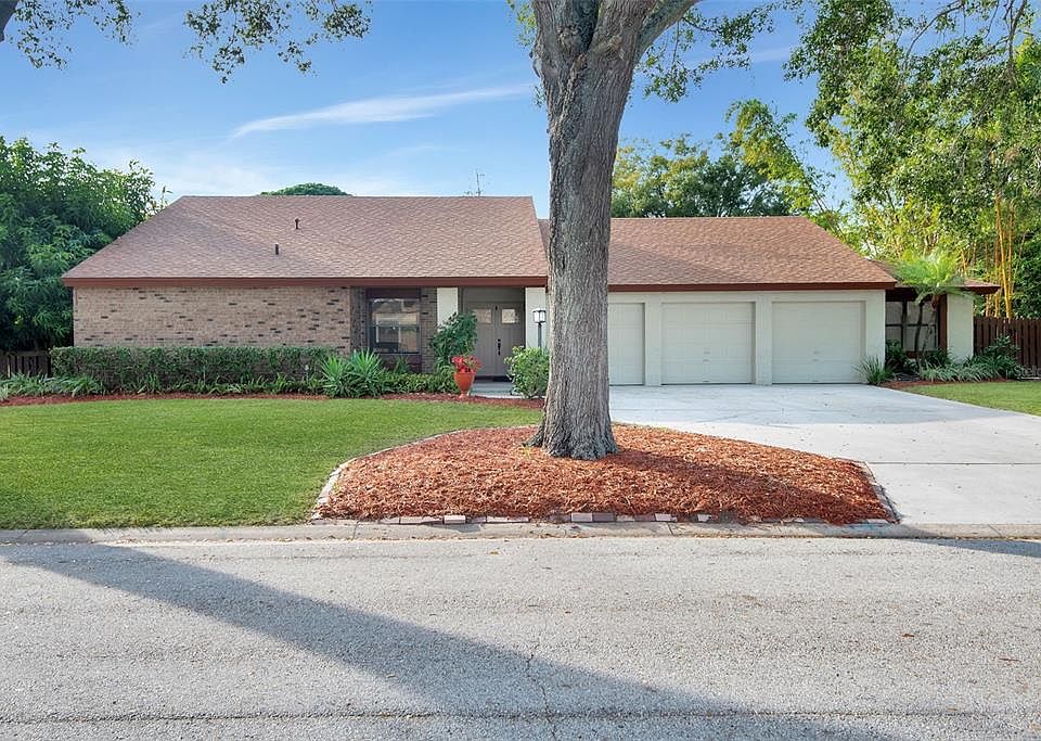 1st image of 7214 WOODVILLE CRESCENT