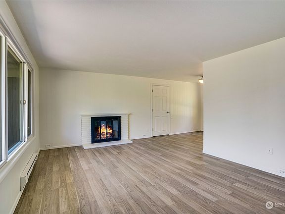 2nd image of 7909 Fairway Drive SW