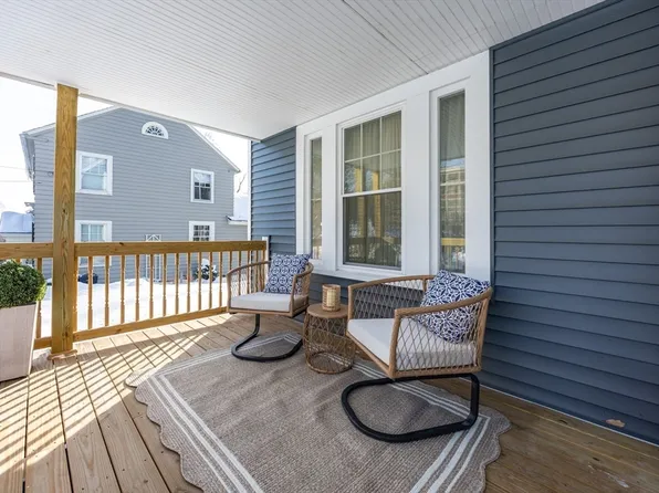 42 York St, Andover, MA 01810