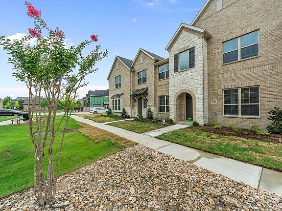 2nd image of 2718 Parkview Pl