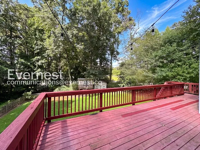 5950 Henley Dr — Photo 23