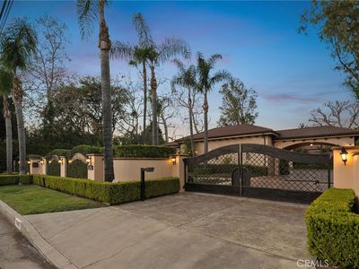 13845 Magnolia Blvd, Sherman Oaks, CA, 91423