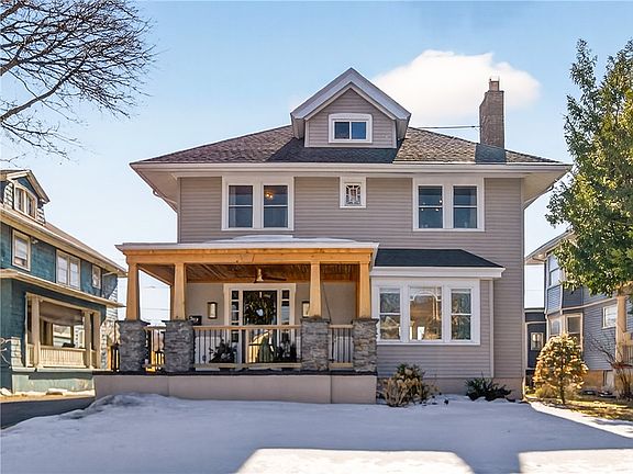 2nd image of 387 Canterbury Rd