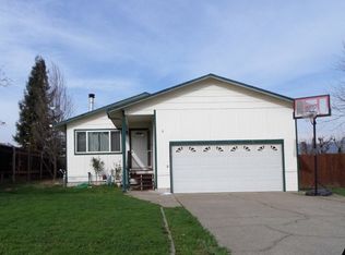 623 Ellen Lynn St, Redwood Valley, CA 95470