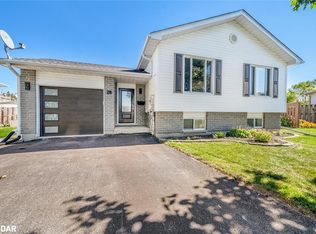 28 Keith St, Orillia, ON L3V 7V6