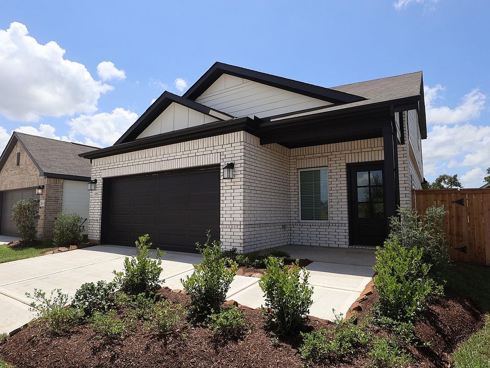 1st image of 32547 Summer Vista Ln