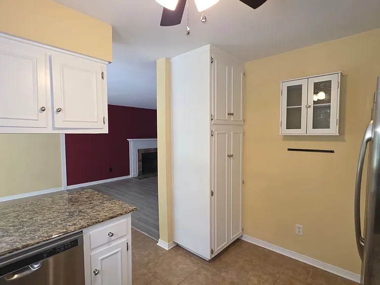 2563 Oak Harbor Dr — Photo 7