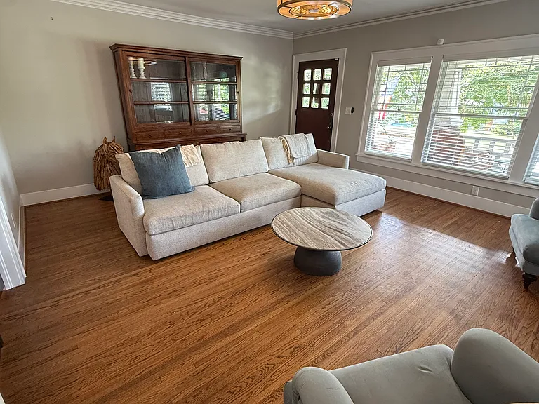 1605 S Detroit Ave — Photo 4