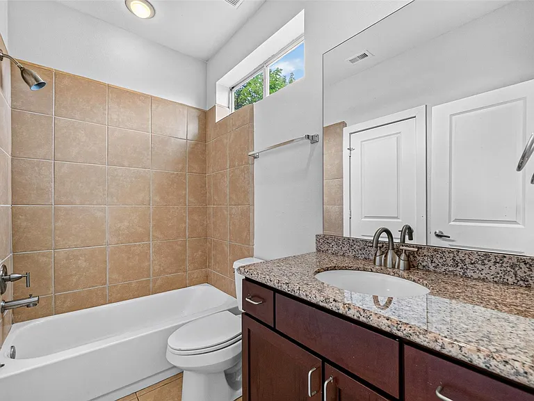 2352 Sperber Ln — Photo 20