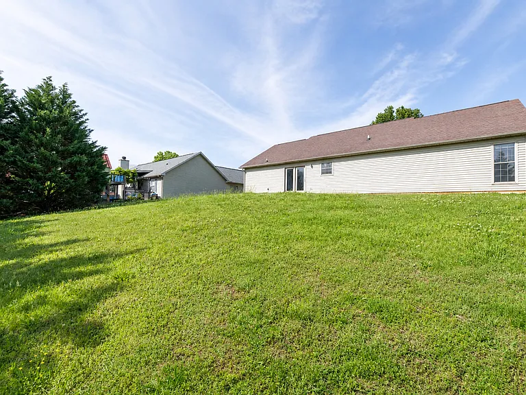 317 Headrickview Dr — Photo 24