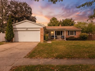 1332 Sussex St, Portage, MI, 49024