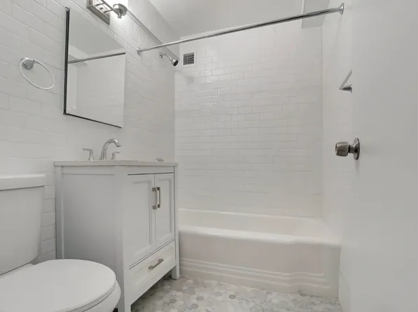 120 East 34th Street image 15 of 16