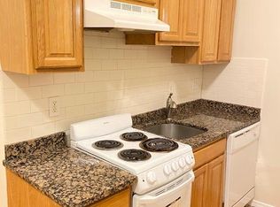 303 Huntington Ave #1B, Boston, MA 02115