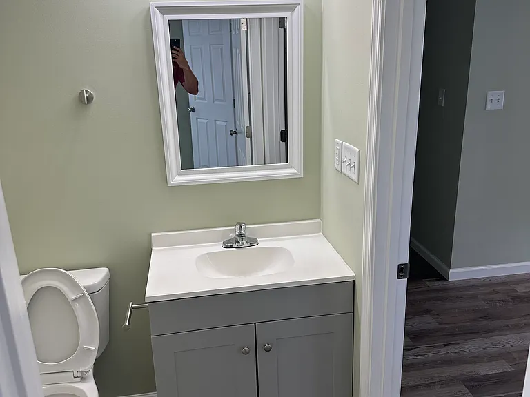 114 N Camden Ave — Photo 12