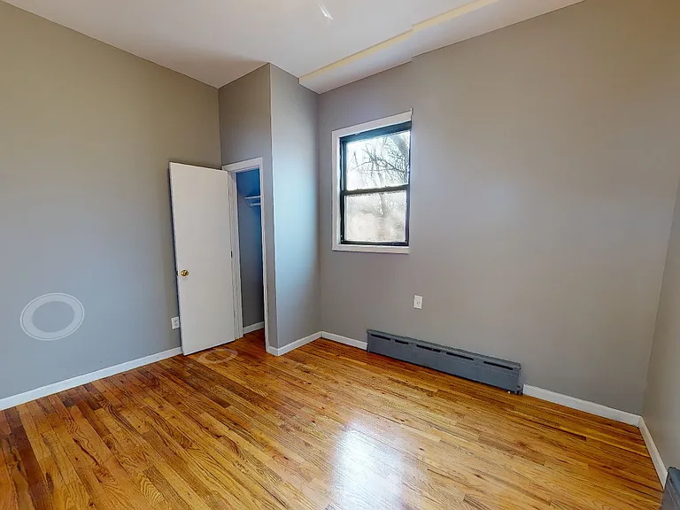 62 Holland Ave #1R — Photo 2