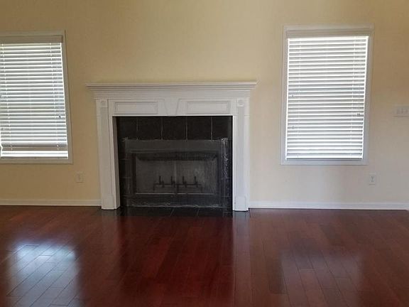 5th image of 8624 Tara Place Dr