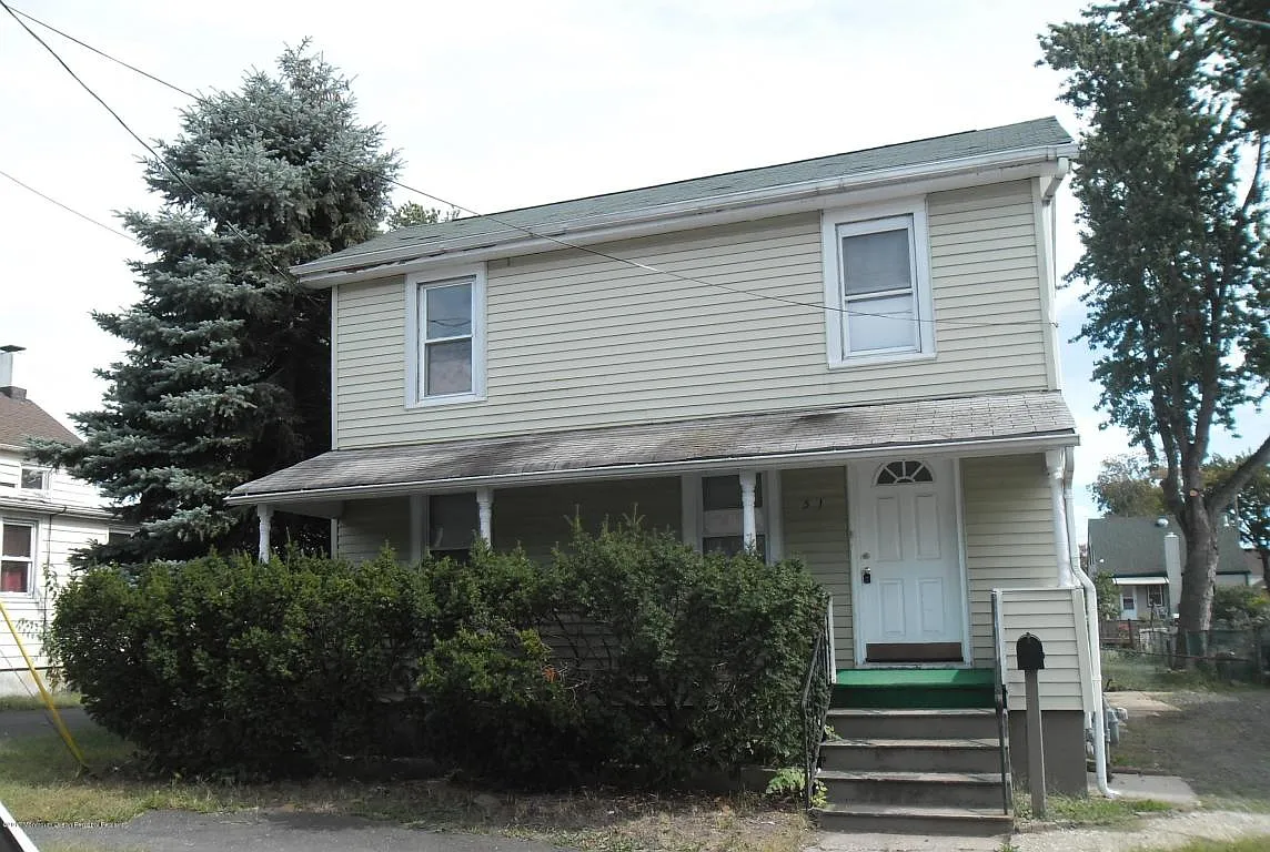 51 Lower Main St photo 1
