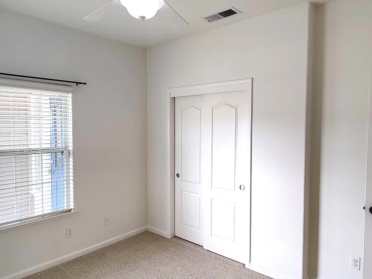 678 Prescott Ave — Photo 19