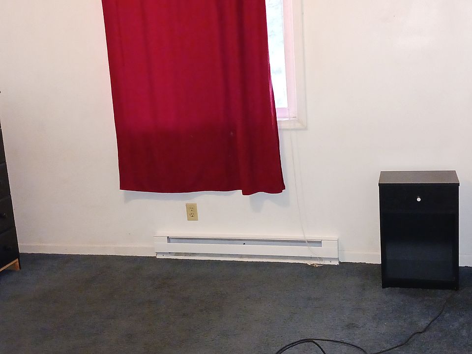 Bedroom two approximately 12x14