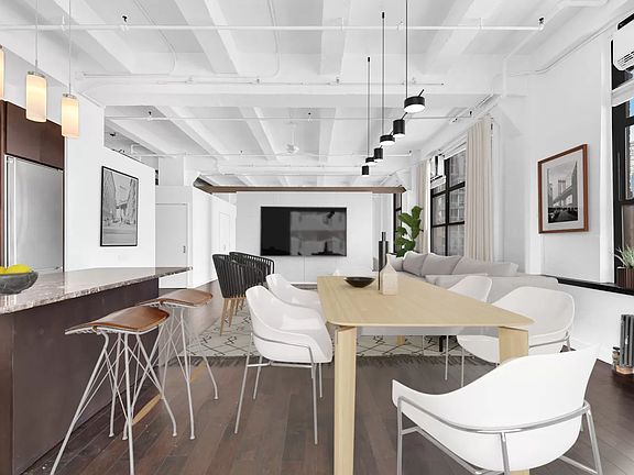 4th image of 448 W 37th St APT 11C